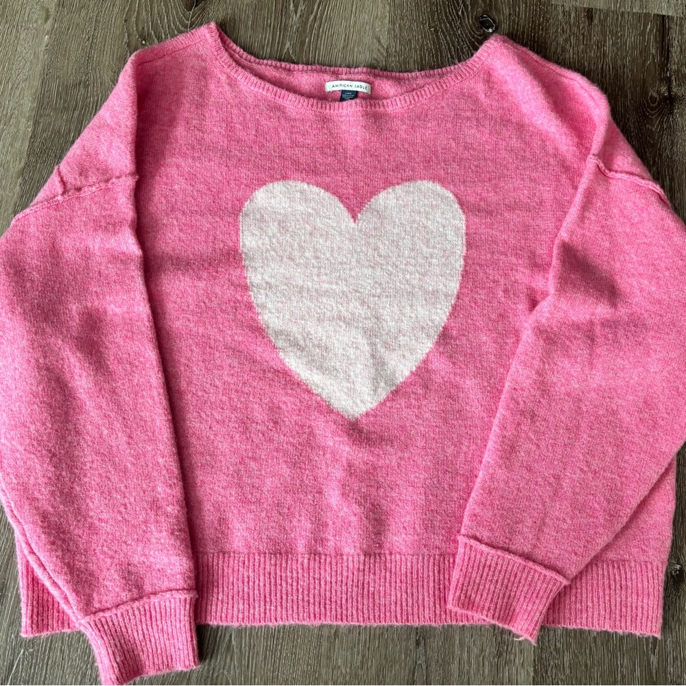 American Eagle heart sweater. Large.